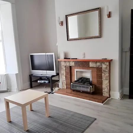 Cozy Double In Shared House R4 With Desk, Drumcondra, Отель типа 