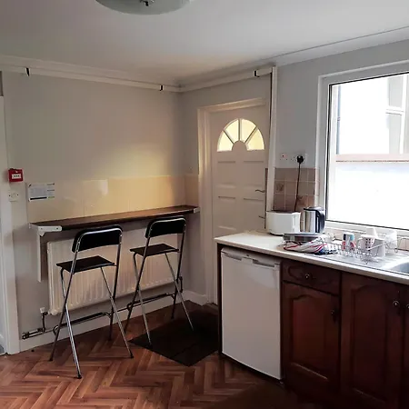 Oda ve Kahvaltı Cozy Double In Shared House R4 With Desk, Drumcondra,